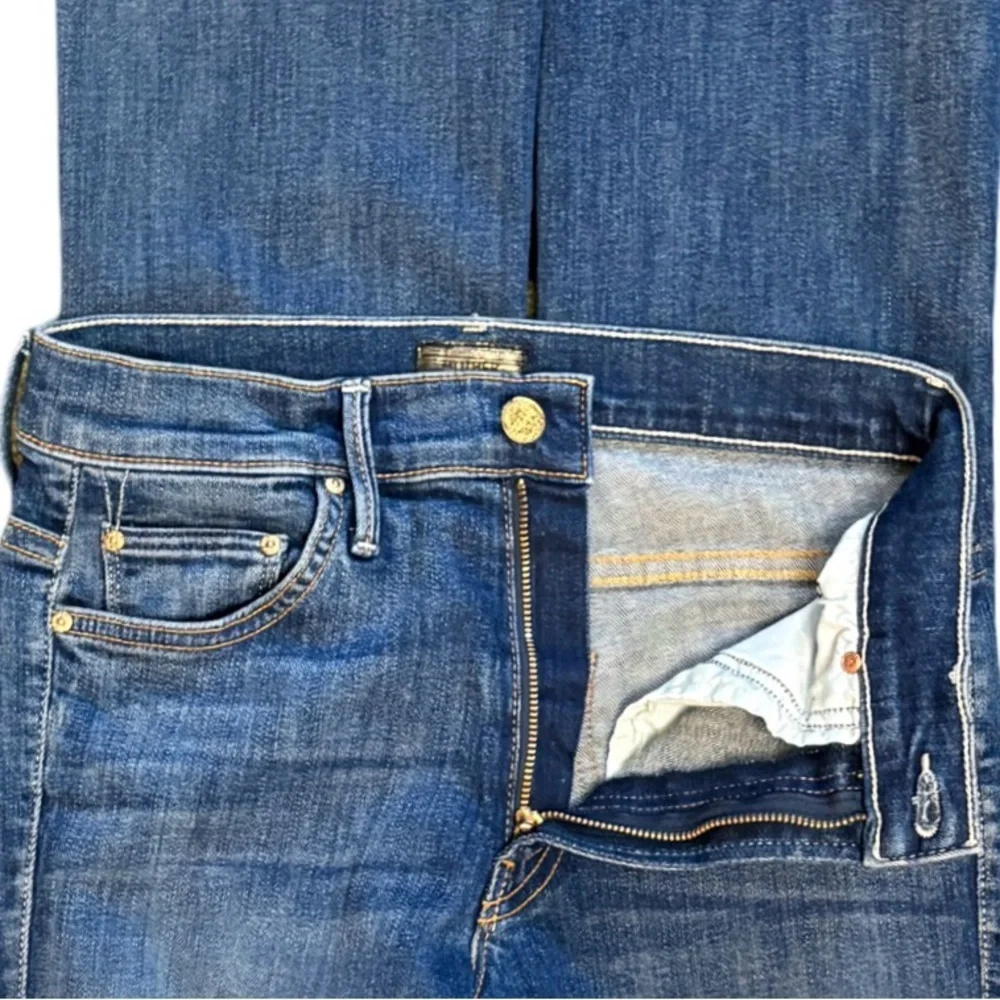MOTHER The Insider Crop Step Fray in Not Rough Enough Medium Blue Wash Size 26
